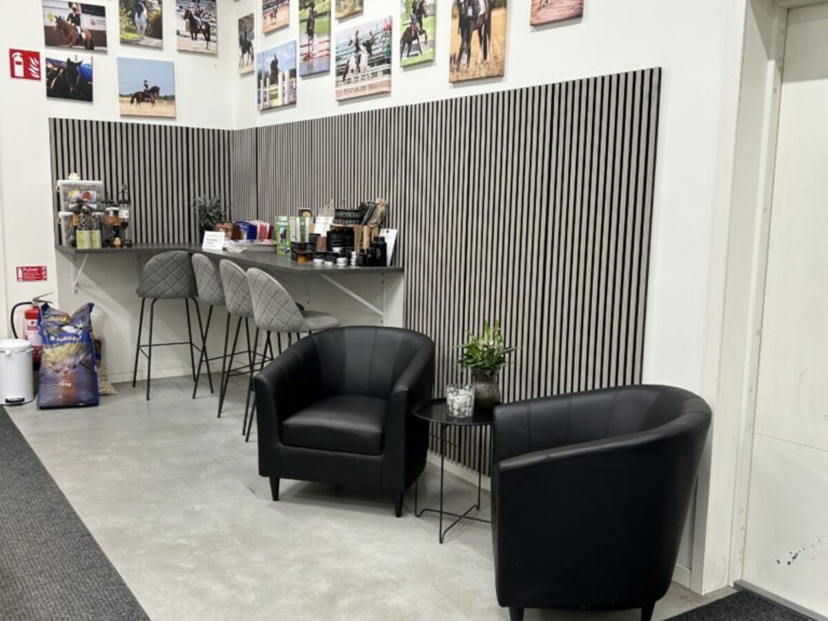 By d'Aillys butik i Angarns Rörby, Vallentuna